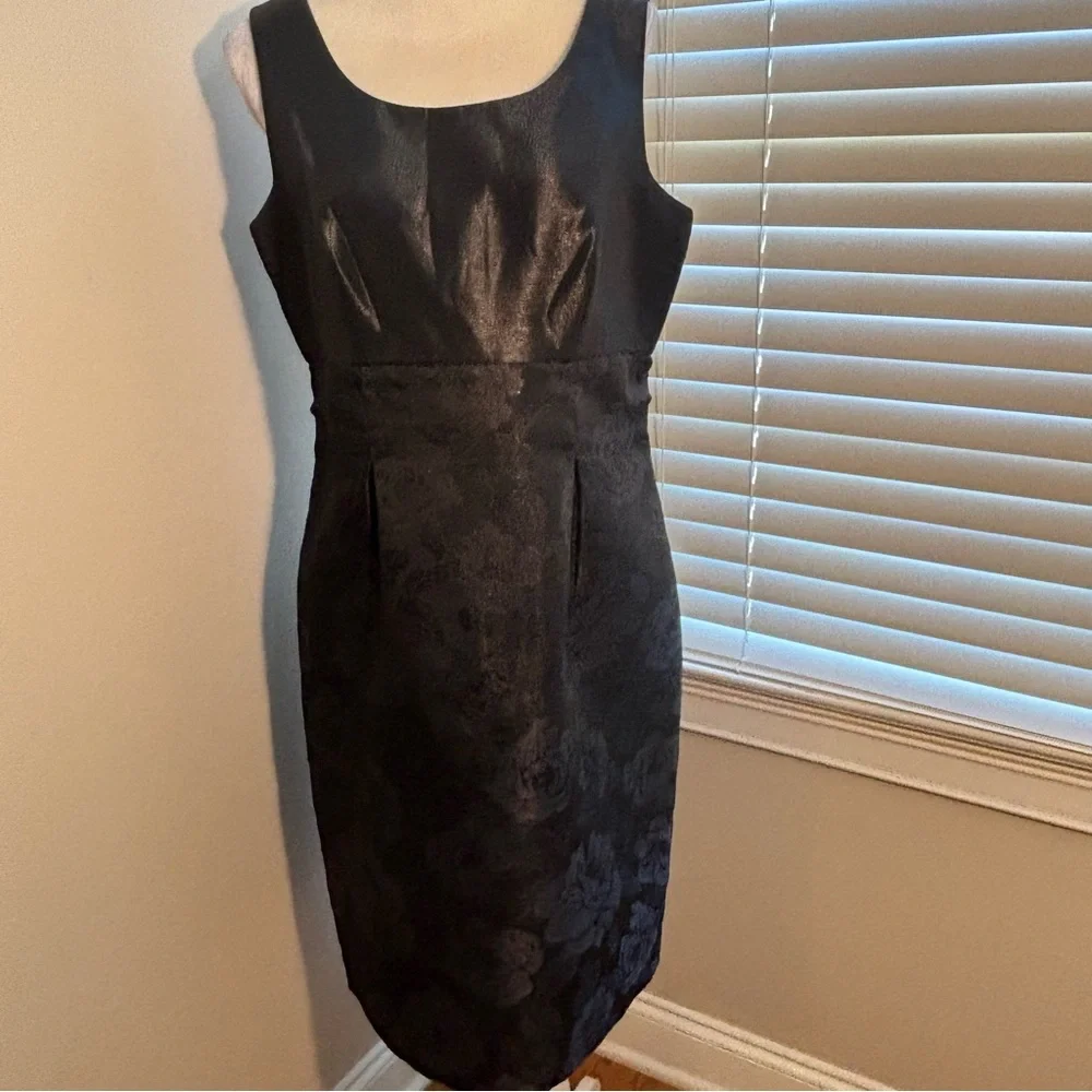 Victor Costa Classy Dress 12 - Picture 2 of 7